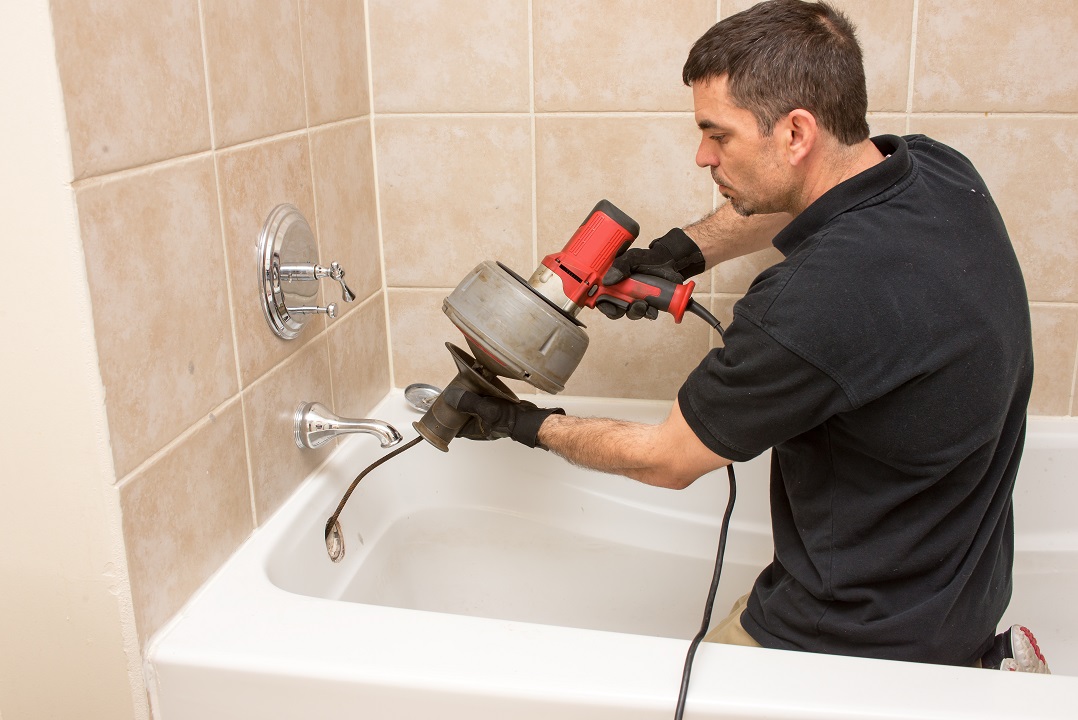 Say Goodbye to Bathtub Drain Clogs with B&D Plumbing
